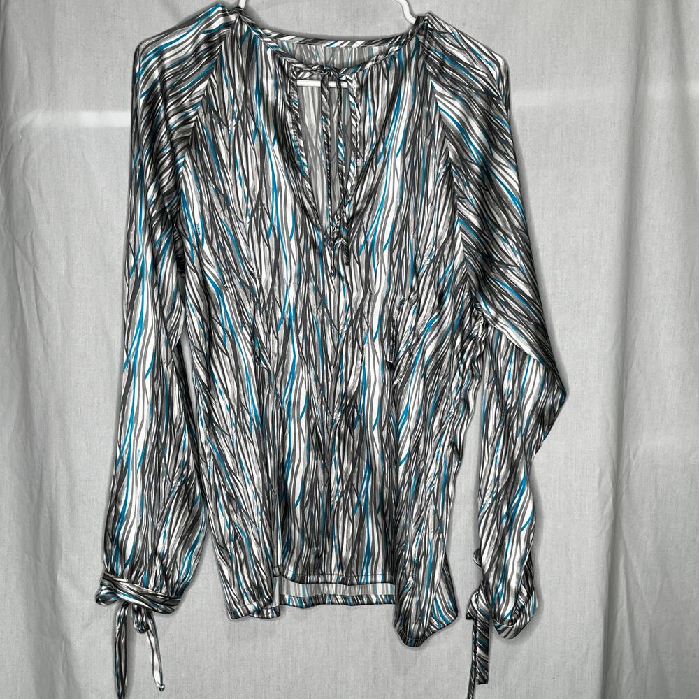 Herion Long Sleeve Keyhole Blouse Shirt